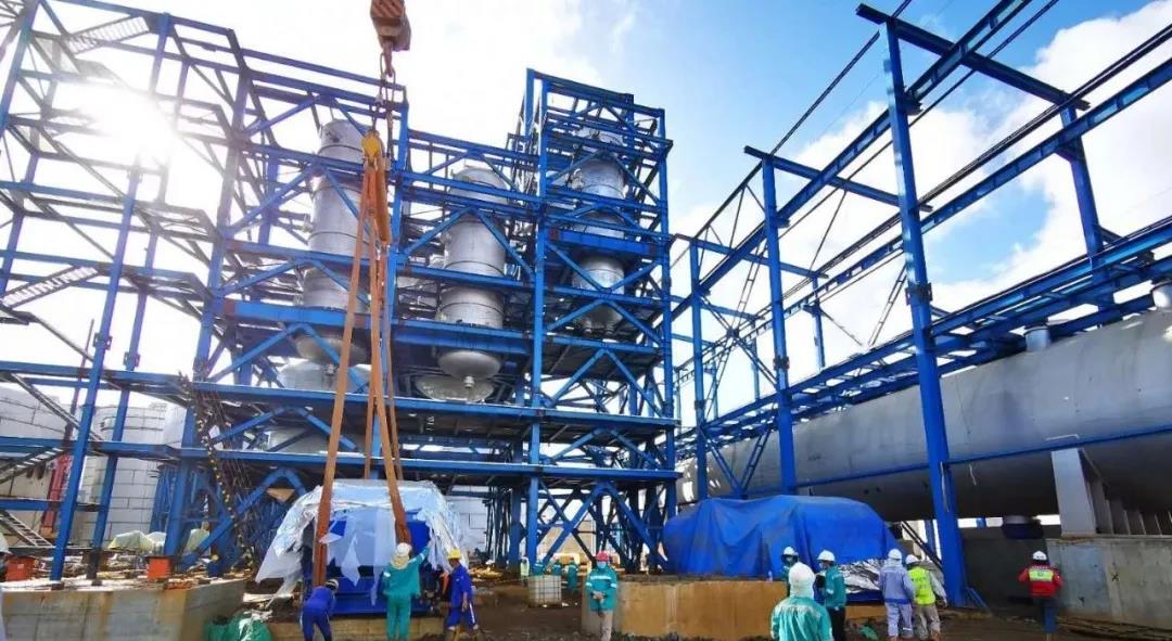 Successful Hoisting in Position of Core Equipment of Indonesia Lygend OBI Nickel-Cobalt Project